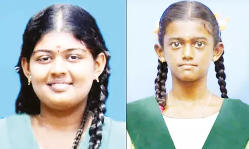 மோட்டார் சைக்கிள் மீது கன்டெய்னர் லாரி மோதி அக்காள்- தங்கை பலி