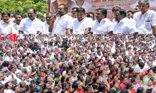 தமிழகத்தில் மின்கட்டண உயர்வை நிறுத்தி வைக்க வேண்டும்