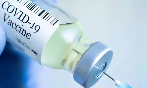 சென்னையில் நாளை மறுநாள் 2 ஆயிரம் இடங்களில் மெகா தடுப்பூசி முகாம் சென்னையில் நாளை மறுநாள் 2 ஆயிரம் இடங்களில் மெகா தடுப்பூசி முகாம்