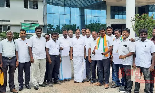 தி.மு.க. எம்.பி. ஆ.ராசா மீது நடவடிக்கை கோரி போலீஸ் சூப்பிரண்டிடம் பா.ஜ.க.வினர் புகார் மனு தி.மு.க. எம்.பி. ஆ.ராசா மீது நடவடிக்கை கோரி போலீஸ் சூப்பிரண்டிடம் பா.ஜ.க.வினர் புகார் மனு