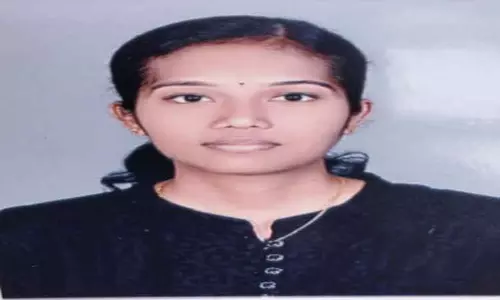 கோபி அருகே திருமணமான 3 மாதத்தில் பரிதாபம்:  முகத்தை பாலித்தீன் பையால் கட்டிக்கொண்டு   வாயில் ஹீலியம் வாயுவை செலுத்தி  பெண் என்ஜினீயர்  தற்கொலை