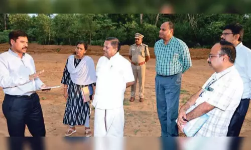 கடந்த ஓராண்டாக வனத்துறை சிறப்பாக செயல்படுகிறது 13 ராம்சார் காடுகள் கண்டறியப்பட்டு, சர்வதேச அங்கீகாரம் - அமைச்சர் ராமச்சந்திரன் பேட்டி கடந்த ஓராண்டாக வனத்துறை சிறப்பாக செயல்படுகிறது 13 ராம்சார் காடுகள் கண்டறியப்பட்டு, சர்வதேச அங்கீகாரம் - அமைச்சர் ராமச்சந்திரன் பேட்டி