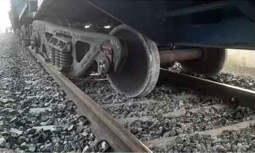 ஒடிசாவில் ஜன் சதாப்தி எக்ஸ்பிரஸ் ரெயில் தடம் புரண்டது ஒடிசாவில் ஜன் சதாப்தி எக்ஸ்பிரஸ் ரெயில் தடம் புரண்டது