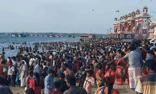 ராமேசுவரம் கோவிலில் அலைமோதிய கூட்டம்