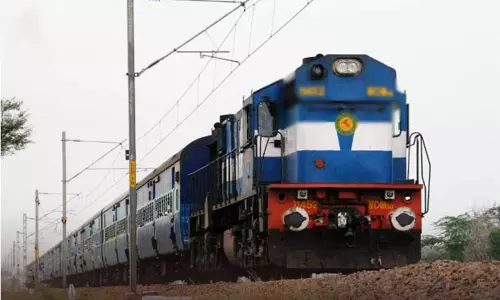 ஆன்லைன் ஏலத்தின் மூலம் ரூ.83 கோடிக்கு ஒப்பந்தங்கள் - தெற்கு ரெயில்வே தகவல்