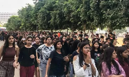 பஞ்சாப் பல்கலைக்கழக மாணவிகளின் வீடியோக்கள் கசிந்த விவகாரம்: போராட்டம் வாபஸ்! 6 நாட்கள் வகுப்புகளுக்கு விடுமுறை!