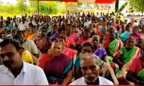 மயானத்திற்கு செல்ல பாதை வசதி... நிலம் வழங்கிய விவசாயிகளுக்கு கறி விருந்துடன் பாராட்டு விழா