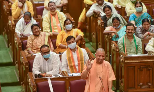 உ.பி.யில் செப்டம்பர் 22ஆம் தேதி பெண் உறுப்பினர்கள் மட்டுமே பங்கேற்கும் சிறப்பு சட்டசபை கூட்டம் - யோகி ஆதித்யநாத் அறிவிப்பு