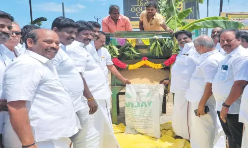 கிராமங்களில் நேரடி நெல் கொள்முதல் நிலையங்கள் திறப்பு