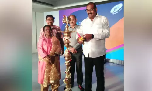 திமுகவில் இருப்பேன் ஆனால் அரசியலுக்கு வரமாட்டேன் - நெப்போலியன் திமுகவில் இருப்பேன் ஆனால் அரசியலுக்கு வரமாட்டேன் - நெப்போலியன்