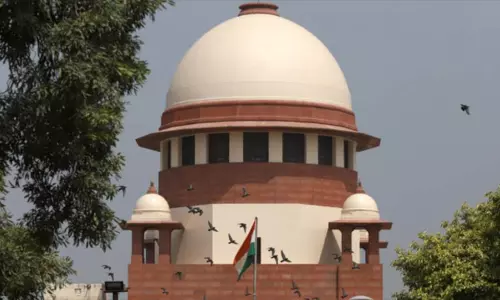 லதா ரஜினிகாந்துக்கு எதிரான வழக்கு விசாரணைக்கு சுப்ரீம் கோர்ட்டு இடைக்கால தடை