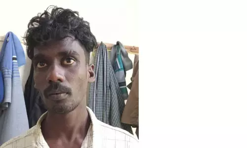 மோட்டார் சைக்கிளில் சென்ற பெண்ணிடம் தாலி சங்கிலி பறிக்க முயற்சி