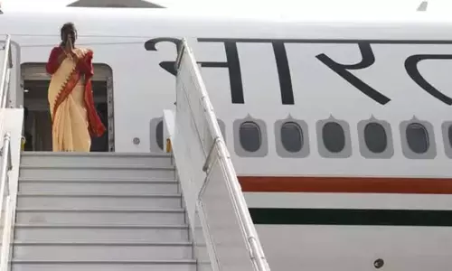 ராணியின் இறுதிச் சடங்கு நிகழ்வில் கலந்து கொண்ட ஜனாதிபதி லண்டனில் இருந்து புறப்பட்டார் ராணியின் இறுதிச் சடங்கு நிகழ்வில் கலந்து கொண்ட ஜனாதிபதி லண்டனில் இருந்து புறப்பட்டார்