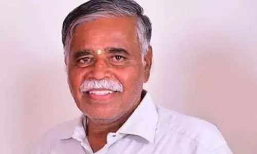 கர்நாடகத்தில் பள்ளி பாடத்திட்டத்தில் பகவத் கீதை போதனைகள்- மந்திரி பி.சி.நாகேஸ் தகவல் கர்நாடகத்தில் பள்ளி பாடத்திட்டத்தில் பகவத் கீதை போதனைகள்- மந்திரி பி.சி.நாகேஸ் தகவல்