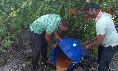 4 ஆயிரம் லிட்டர் சாராய ஊறல் அழிப்பு 4 ஆயிரம் லிட்டர் சாராய ஊறல் அழிப்பு