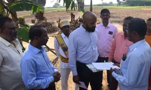 50 ஆண்டுகளாக மின்சாரம் இல்லாத கிராமத்தில் கலெக்டர் நேரில் ஆய்வு