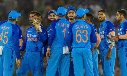 நாங்கள் நன்றாக பந்துவீசவில்லை - ஆஸ்திரேலிய அணிக்கு எதிரான தோல்வி குறித்து ரோகித் சர்மா கருத்து