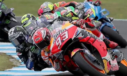 இந்தியாவில் முதல் முறையாக மோட்டோஜிபி உலக சாம்பியன்ஷிப் பைக் பந்தய போட்டி