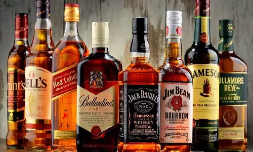 விநாயகர் சிலை ஊர்வலம் எதிரொலி: சிக்கமகளூருவில் இன்று மதுபானம் விற்க தடை