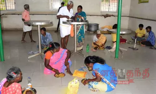 ஏழை மக்களின் பசியை போக்கும் அம்மா உணவகங்கள் ஏழை மக்களின் பசியை போக்கும் அம்மா உணவகங்கள்