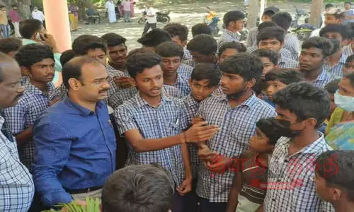 அரசு பள்ளியில் கலெக்டர் ஆய்வு