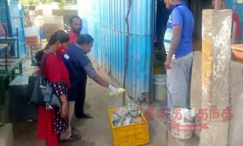 கெட்டுப்போன மீன்கள் பறிமுதல்