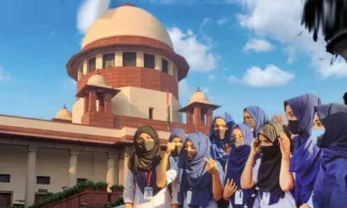ஹிஜாப் விவகாரம்: மேல்முறையீடு மனுக்கள் மீதான தீர்ப்பை தேதி குறிப்பிடாமல் ஒத்திவைத்தது சுப்ரீம் கோர்ட்டு
