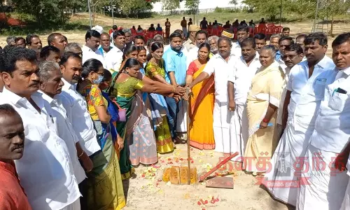 ரூ.49 லட்சத்தில் நூலகம் கட்ட பூமிபூஜை ரூ.49 லட்சத்தில் நூலகம் கட்ட பூமிபூஜை