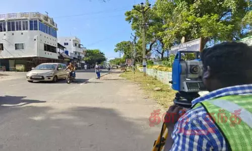 சாலையை அளவீடும் பணி தீவிரம்