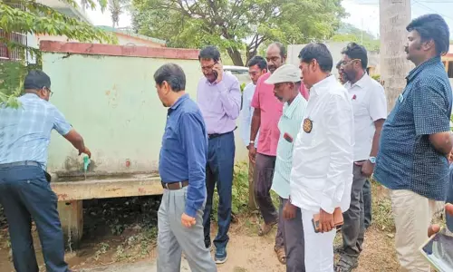 வளையக்கரணை ஊராட்சியில் மத்திய குழுவினர் ஆய்வு வளையக்கரணை ஊராட்சியில் மத்திய குழுவினர் ஆய்வு