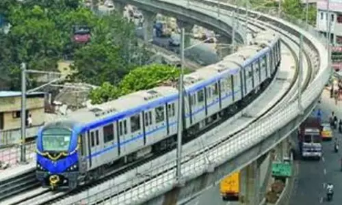 விமான நிலையம்- கிளாம்பாக்கம் மெட்ரோ ரெயில் திட்ட பணிகள் 2026-க்குள் முடிவடையும் எனத்தகவல் விமான நிலையம்- கிளாம்பாக்கம் மெட்ரோ ரெயில் திட்ட பணிகள் 2026-க்குள் முடிவடையும் எனத்தகவல்