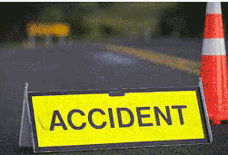 கார் மோதி மளிகை பொருள் டெலிவரி பாய் பலி கார் மோதி மளிகை பொருள் டெலிவரி பாய் பலி