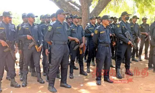 கோவையில் பதற்றத்தை தணிக்க 4 ஆயிரம் போலீஸ் குவிப்பு