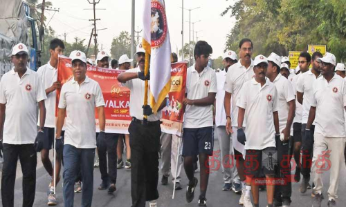 தூத்துக்குடியில் ஜூபிளி விழாவை முன்னிட்டு அகில இந்திய வர்த்தக தொழிற்சங்கத்தினர் விழிப்புணர்வு நடைபயணம் தூத்துக்குடியில் ஜூபிளி விழாவை முன்னிட்டு அகில இந்திய வர்த்தக தொழிற்சங்கத்தினர் விழிப்புணர்வு நடைபயணம்