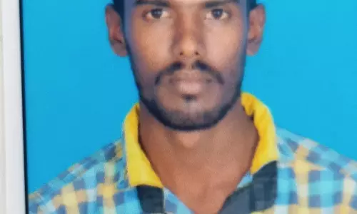 காட்டுப்பன்றியை வேட்டையாட அமைத்த மின்வேலியில் சிக்கி டிரைவர் பலி-விவசாயி கைது காட்டுப்பன்றியை வேட்டையாட அமைத்த மின்வேலியில் சிக்கி டிரைவர் பலி-விவசாயி கைது