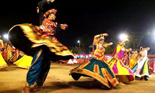 விதர்பாவில் கர்பா அரங்குகளில் இந்துக்கள் அல்லாதவர்கள் நுழைய தடை விதிக்க வேண்டும்- விசுவ இந்து பரிஷத் கோரிக்கை