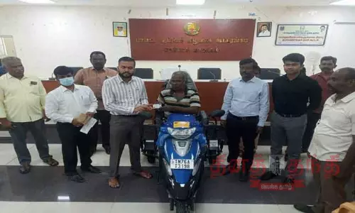 மாற்றுத்திறனாளிகளுக்கு நலத்திட்ட உதவிகள்