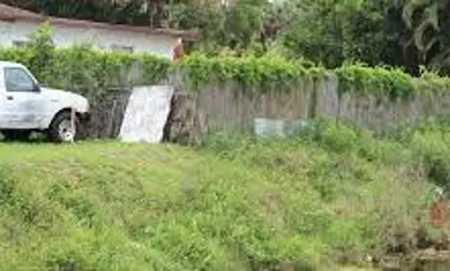 ஆக்கிரமிப்பு இடங்களை அகற்ற மாவட்ட வருவாய் அலுவலர் ஆய்வு