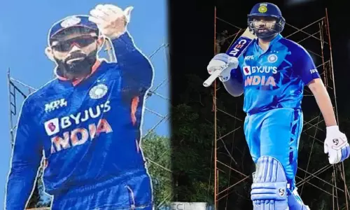 கேரளா: முதல் டி20 போட்டிக்கு முன்னதாக கோலி, ரோகித் சர்மாவிற்கு கட்-அவுட்... உற்சாகத்தில் ரசிகர்கள்..!! கேரளா: முதல் டி20 போட்டிக்கு முன்னதாக கோலி, ரோகித் சர்மாவிற்கு கட்-அவுட்... உற்சாகத்தில் ரசிகர்கள்..!!