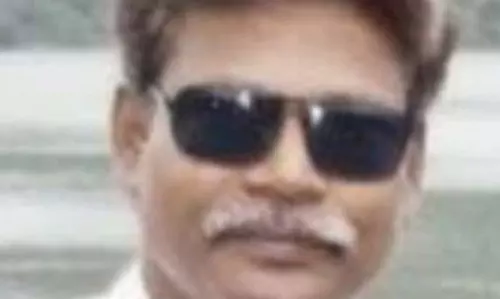 சத்தியமங்கலத்தில் போலீஸ் ஏட்டு திடீர் சாவு சத்தியமங்கலத்தில் போலீஸ் ஏட்டு திடீர் சாவு