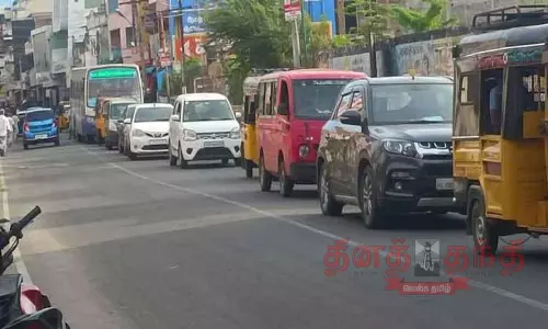 தினமும் போக்குவரத்து நெருக்கடியில் சிக்கி தவிப்பு; 4 ஆண்டுகளாக கிடப்பில் கிடக்கும் தென்காசி புறவழிச்சாலை பணி