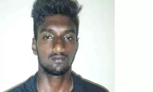 மூதாட்டியை கத்தியால் குத்தி பலாத்காரம் செய்ய முயற்சி