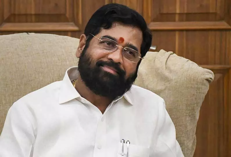 தேர்தல் சின்னம் குறித்த வழக்கில் சுப்ரீம் கோர்ட்டின் தீர்ப்பு ஜனநாயகத்துக்கு கிடைத்த வெற்றி- ஏக்நாத் ஷிண்டே அணி மகிழ்ச்சி தேர்தல் சின்னம் குறித்த வழக்கில் சுப்ரீம் கோர்ட்டின் தீர்ப்பு ஜனநாயகத்துக்கு கிடைத்த வெற்றி- ஏக்நாத் ஷிண்டே அணி மகிழ்ச்சி