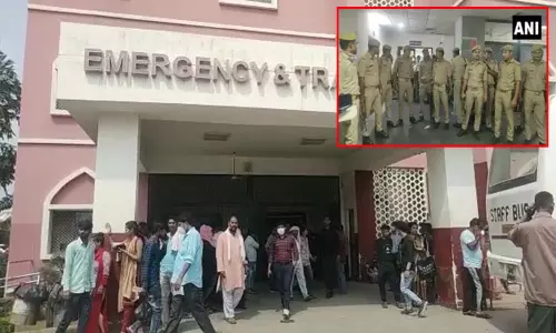 உத்தர பிரதேசம்:  இறைச்சி ஆலையில் அம்மோனியா வாயு கசிவு; 50 பேர் சிகிச்சைக்கு அனுமதி உத்தர பிரதேசம்:  இறைச்சி ஆலையில் அம்மோனியா வாயு கசிவு; 50 பேர் சிகிச்சைக்கு அனுமதி