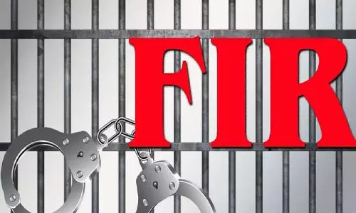 இளம்பெண்ணை ஆபாசமாக திட்டிய ஆட்டோ டிரைவர்  மீது புகார்