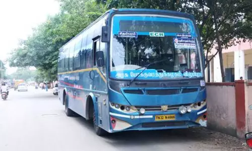 புதுச்சத்திரம் அருகே விபத்தில் செவிலியர் பலி:  நஷ்டஈடு வழங்காததால் அரசு பஸ் ஜப்தி  கடலூர் கோர்ட்டு நடவடிக்கை