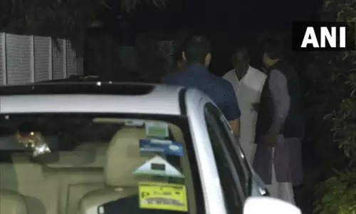 காங்கிரஸ் தலைவர் தேர்தலில் மூன்றாவது வேட்பாளர் போட்டியிட வாய்ப்பு? ஜி23 குழு தலைவர்கள் நள்ளிரவில் திடீர் ஆலோசனை! காங்கிரஸ் தலைவர் தேர்தலில் மூன்றாவது வேட்பாளர் போட்டியிட வாய்ப்பு? ஜி23 குழு தலைவர்கள் நள்ளிரவில் திடீர் ஆலோசனை!