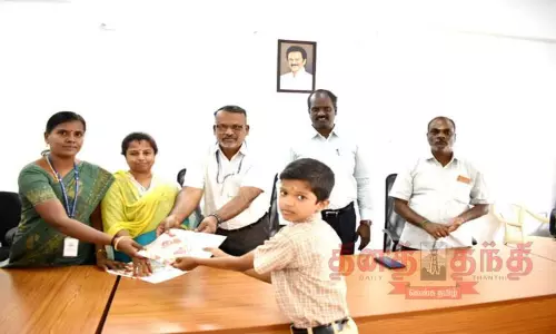 அரசு தொடக்கப்பள்ளிகளில்எண்ணும் எழுத்தும் கற்பித்தல் முறையை கடைபிடிக்க வேண்டும்-இல்லம் தேடி கல்வி கூட்டத்தில் தீர்மானம்