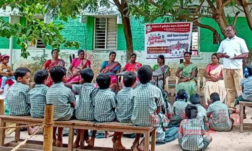 செஞ்சேரிப்புத்தூர்  அரசு பள்ளியில் மேலாண்மை குழு கூட்டம்