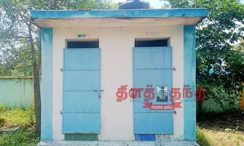 2 ஆண்டுகளாக பூட்டிக்கிடக்கும் நோயாளிகளுக்கான கழிவறைகள்